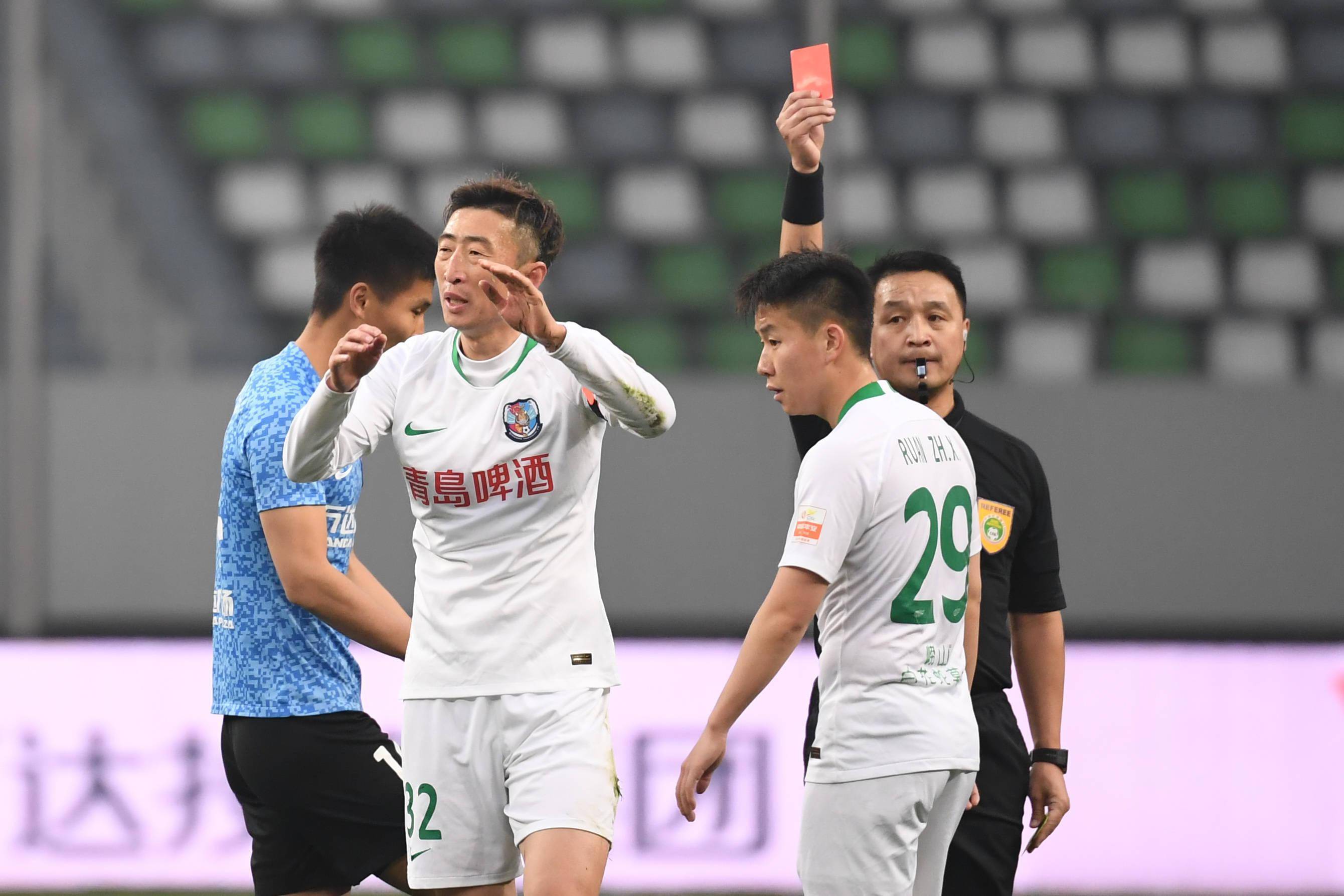 大连人vs上海海港比分预测